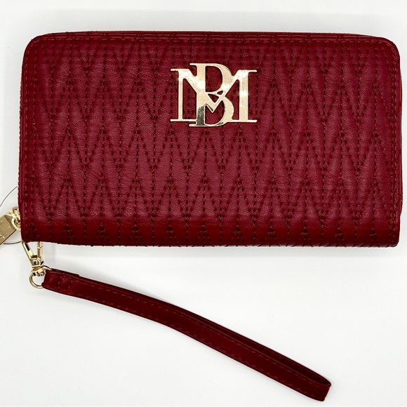Badgley Mischka Burgandy Detail Quilted Long Wallet with Wristlet - Picture 1 of 2
